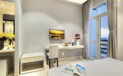 Salem Riverside Hotel Room