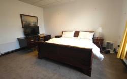 London Stockwell Station Apartment