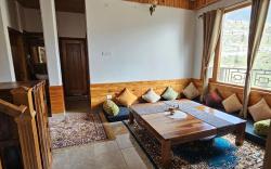 Wild Orchard Luxurious Homestay (6 pax)