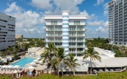 The Singer Oceanfront Resort, Curio Collection by Hilton
