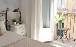 Bright & Independent Townhouse 3BD 7pax Park Opt