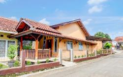 SPOT ON 94005 Homestay Bintang Syariah