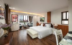 TrangTrang Luxury Hotel
