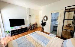 Tara Resort Deluxe No.1 with Garden, River views