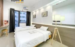 Twin-Bed Oasis MOA Walkability Shore 2 residences