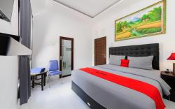 RedDoorz @ Lotus House Seminyak