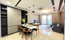 Modern 3BR with Lake view/ highrise/C6