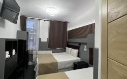 Plaza London Hotel