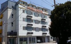 Hera Hotel