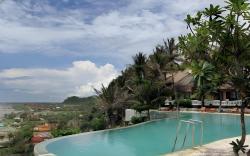 Queen of The South Resort