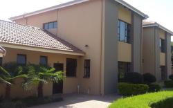 Ikaze Guesthouse