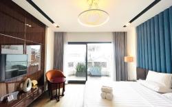 Royal Dragon Boutique Hotel