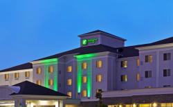 Holiday Inn Hotel & Suites Bloomington Airport By IHG