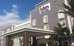 hom hotel & suites - Trademark Collection by Wyndham