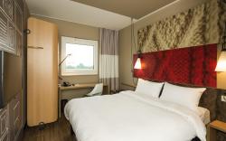 ibis Cambrai