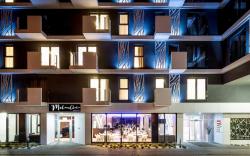 Hotel Invite