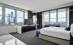 Loews Philadelphia Hotel