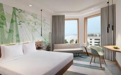 Novotel Mumbai Juhu Beach