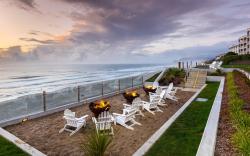 The Coho Oceanfront Lodge