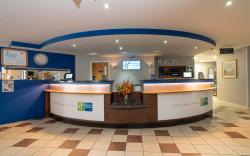 Holiday Inn Express Poole By IHG