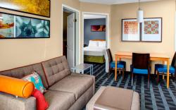 TownePlace Suites Fresno