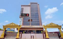 Collection O Eswar Grand Residency