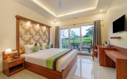 Treebo Windsong Resort Munnar, Tea Plantation View