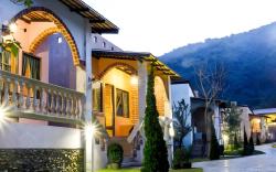 Stamp Hills Resort