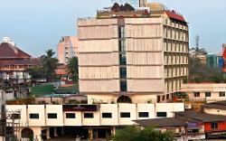 Hotel Paramount Tower