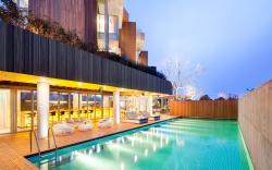 Bayhill Pool Villa