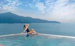 A La Carte Da Nang Beach Hotel