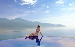 A La Carte Da Nang Beach Hotel