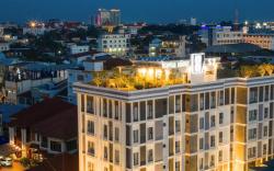 S 2 Modern Boutique Hotel 