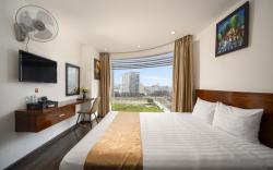 Waikiki Beach Hotel