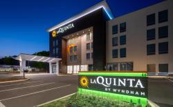 La Quinta by Wyndham Chelsea Birmingham