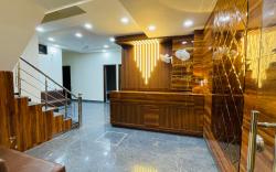 HOTEL AV GRAND