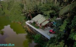 Tripgraam Riverside Villa