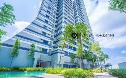 Medini Deluxe Suites A1810  (WIFI) by RR JBcity