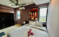 Lilac Trefoil 2BR-Walk to Setia City Mall/SCCC