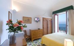 La Caravella Positano, Relais & Beach