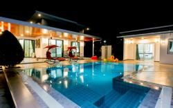 Hill Side Pool Villa Buriram
