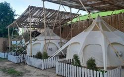 Bambus Restaurant Bar Hostels & Glamping
