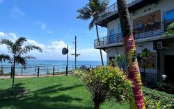S 'cliff Black Beach Resort 