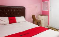RedDoorz Syariah Near Jalan Urip Sumoharjo