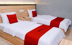 RedDoorz near Alun Alun Kembangjoyo Pati