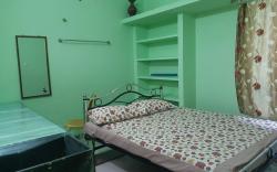 Udhayas-voc-S2-1BHK. - 5 min temple