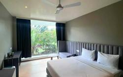 The Democracy Hotel & Resorts