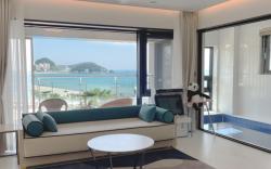 Busan Songjeong Solstay Pool Villa and Ryokan