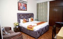 Divine India Service Apartment 3Bhk, E28 Saket 1B