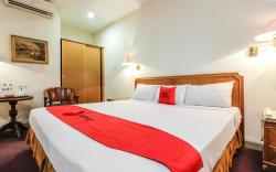 RedDoorz Plus @ Pitagiri GBK Senayan